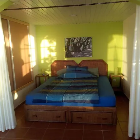 Erdhaus Fajã da Ovelha